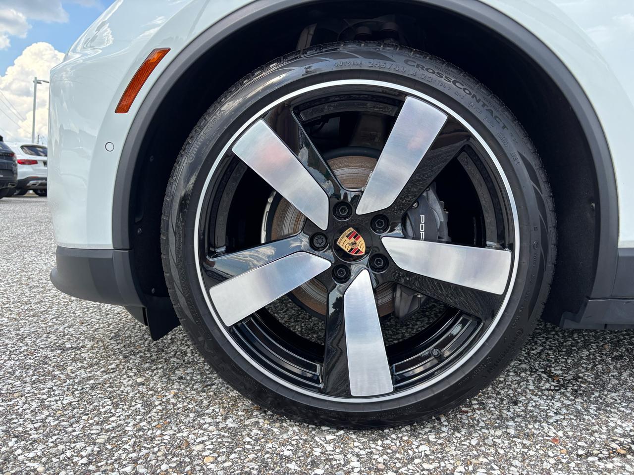 Porsche Macan Electric 4 AWD 2024