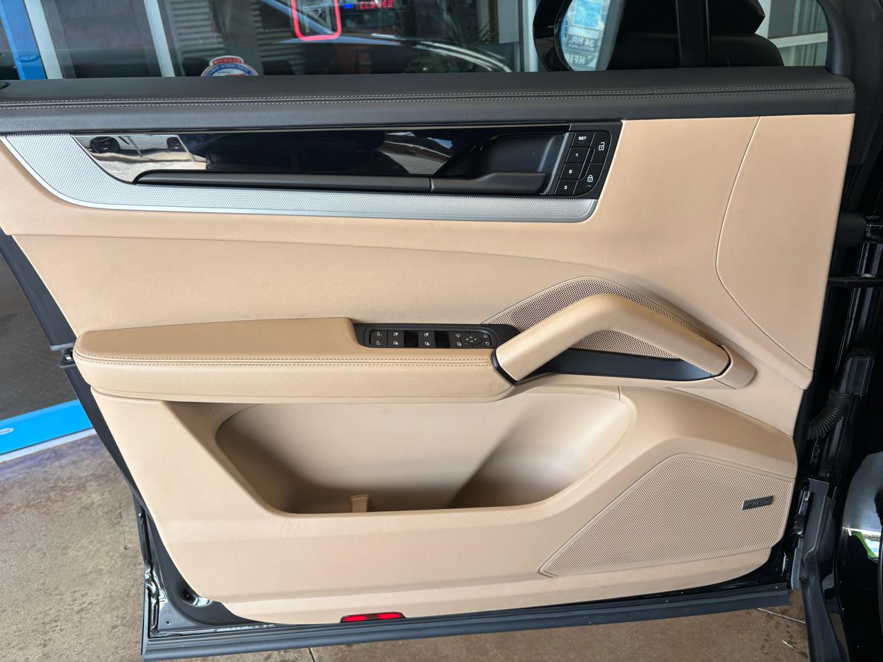 Porsche Cayenne Coupe AWD 2024