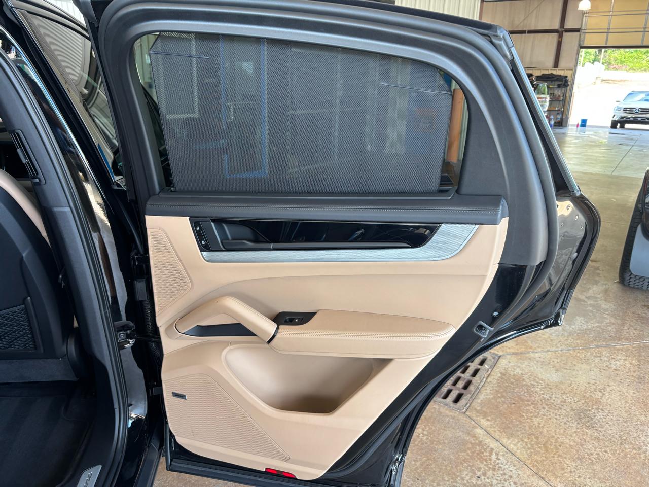 Porsche Cayenne Coupe AWD 2024