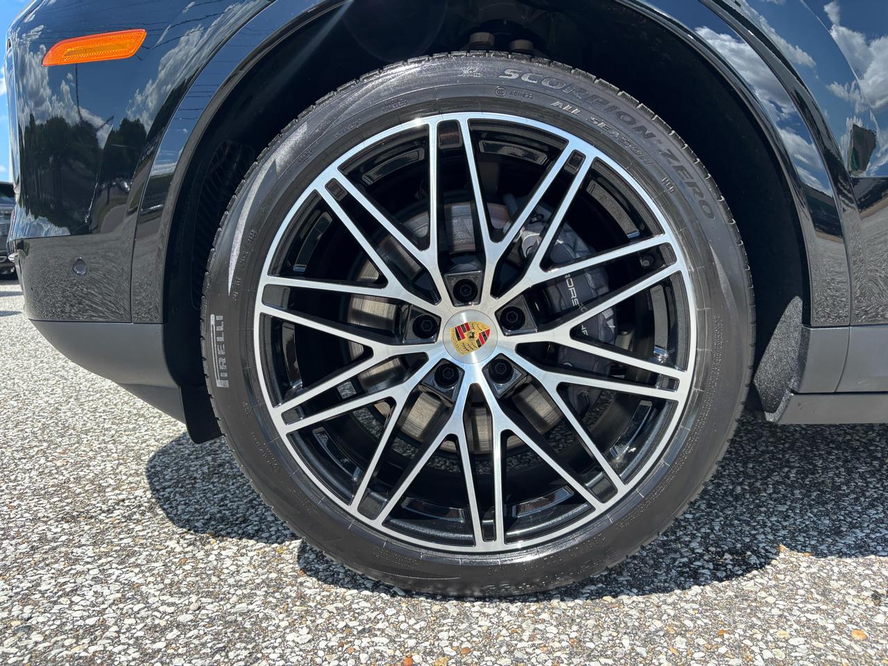 Porsche Cayenne Coupe AWD 2024
