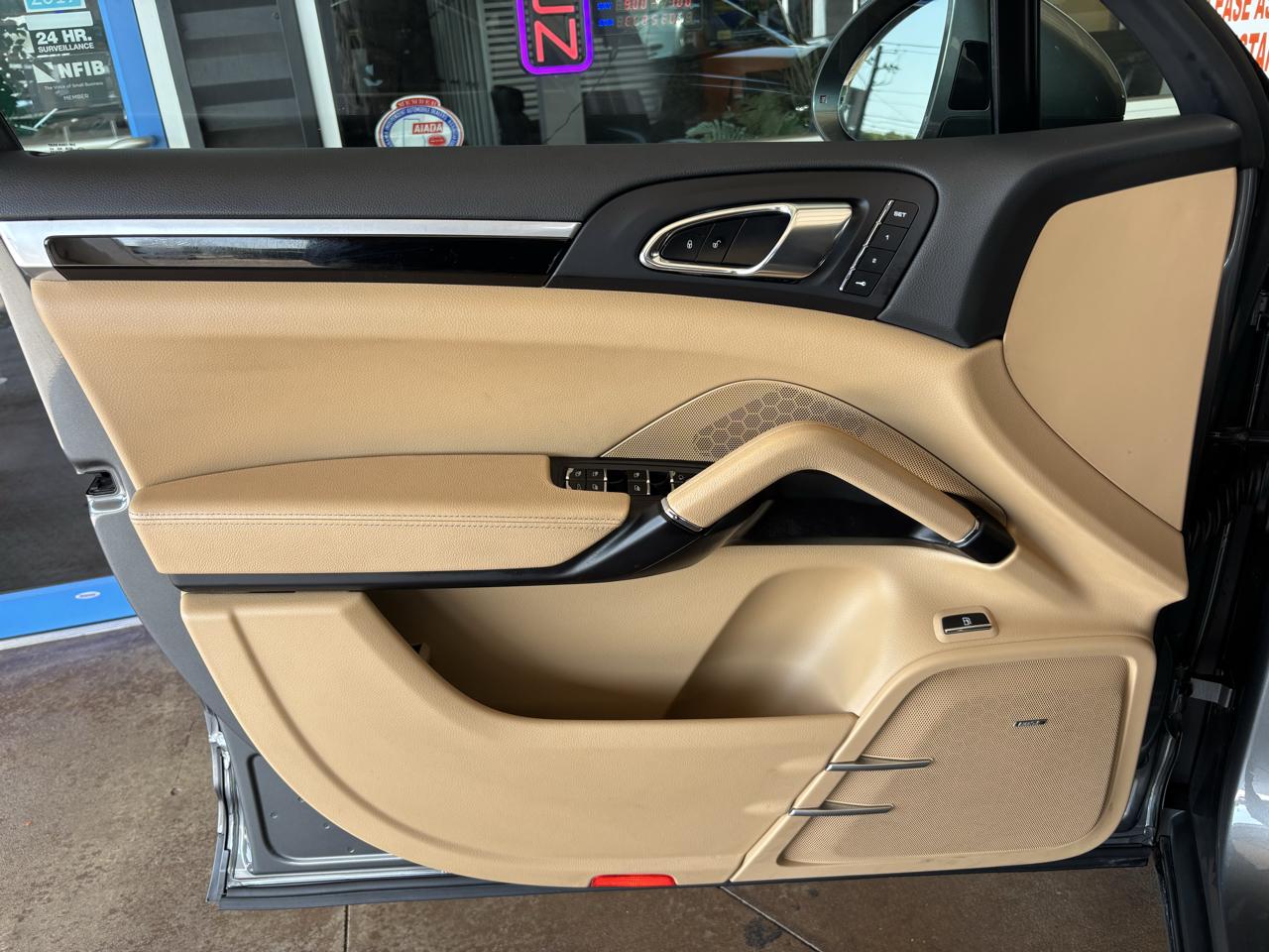 Porsche Cayenne S E-Hybrid AWD 2018