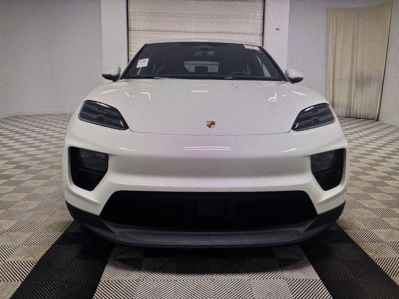 Porsche Macan Electric 4 AWD 2024