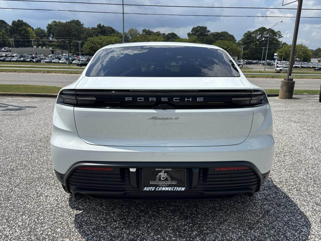 Porsche Macan Electric 4 AWD 2024