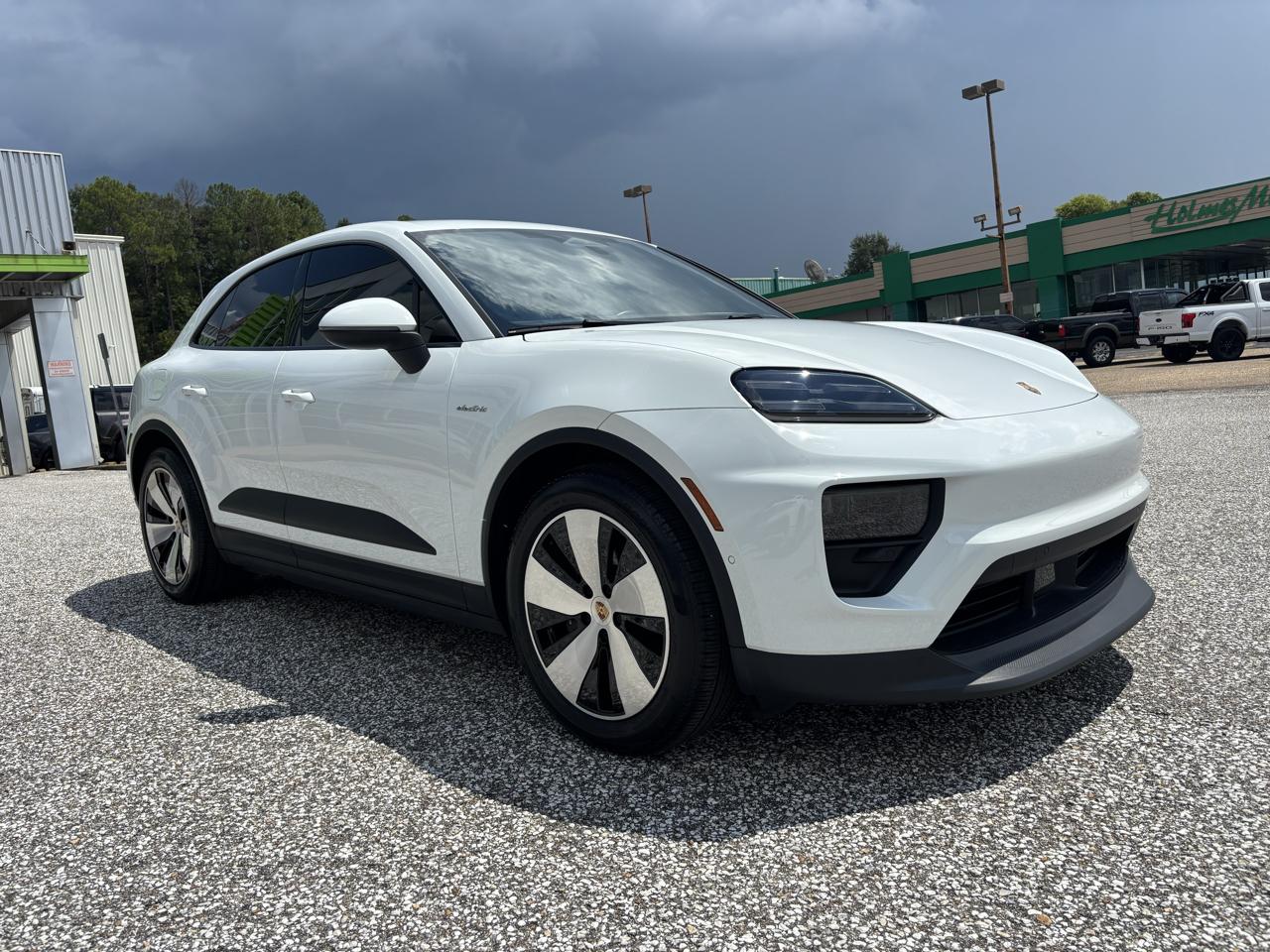 Porsche Macan Electric 4 AWD 2024