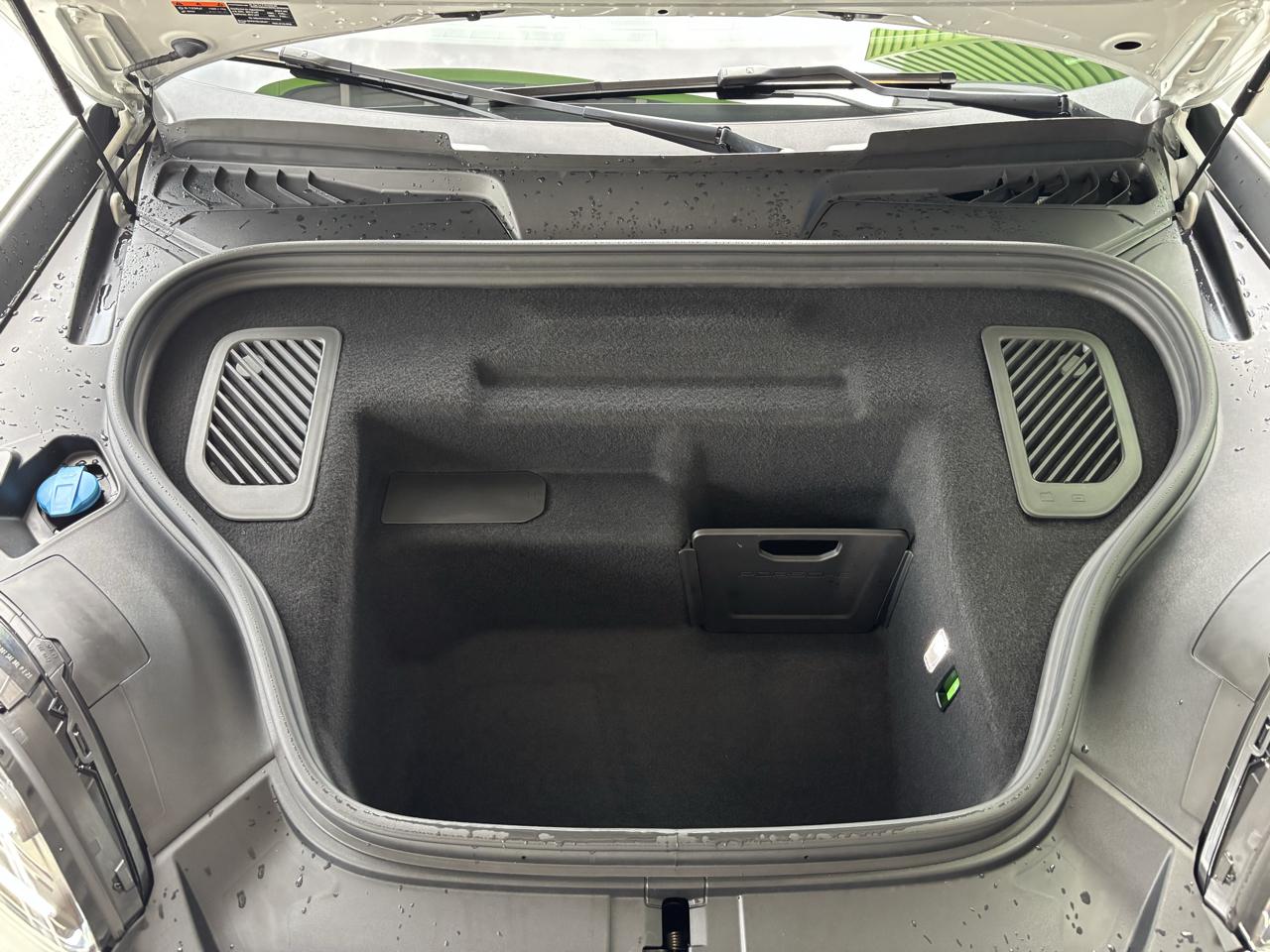 Porsche Macan Electric 4 AWD 2024