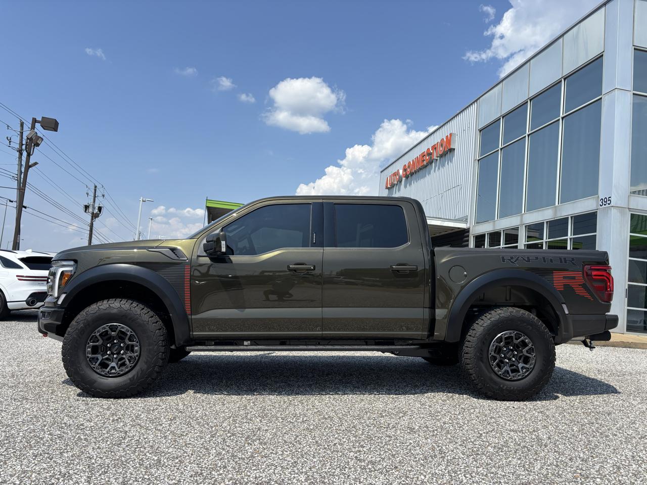Ford F-150 Raptor 4WD SuperCrew 5.5' Box 2026
