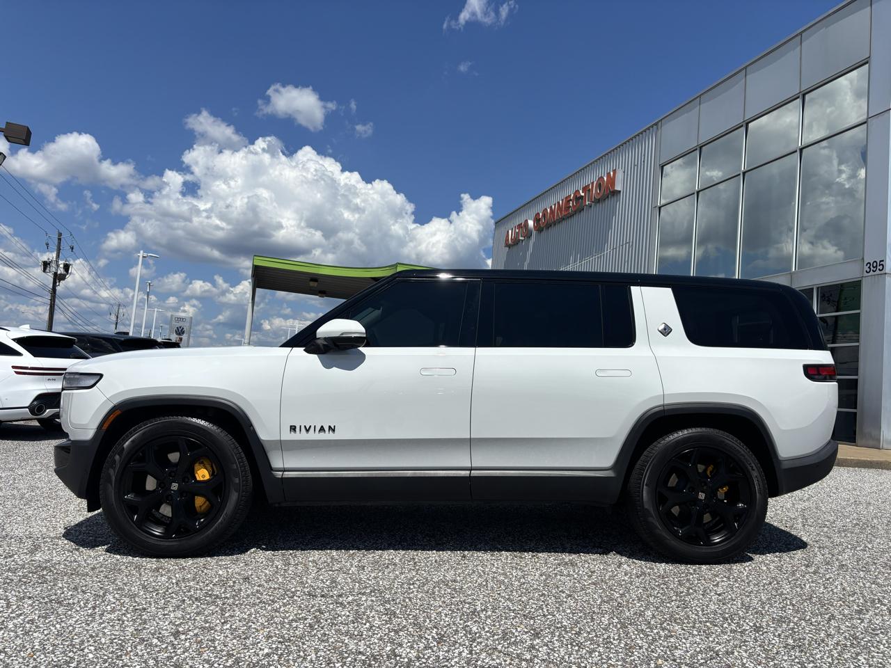 Rivian R1S Adventure Quad-Motor Large Pack 2024
