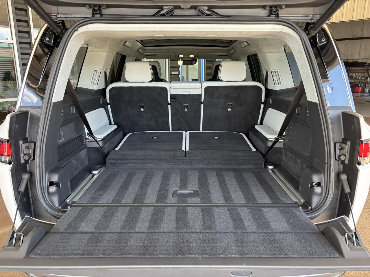 Rivian R1S Adventure Quad-Motor Large Pack 2024