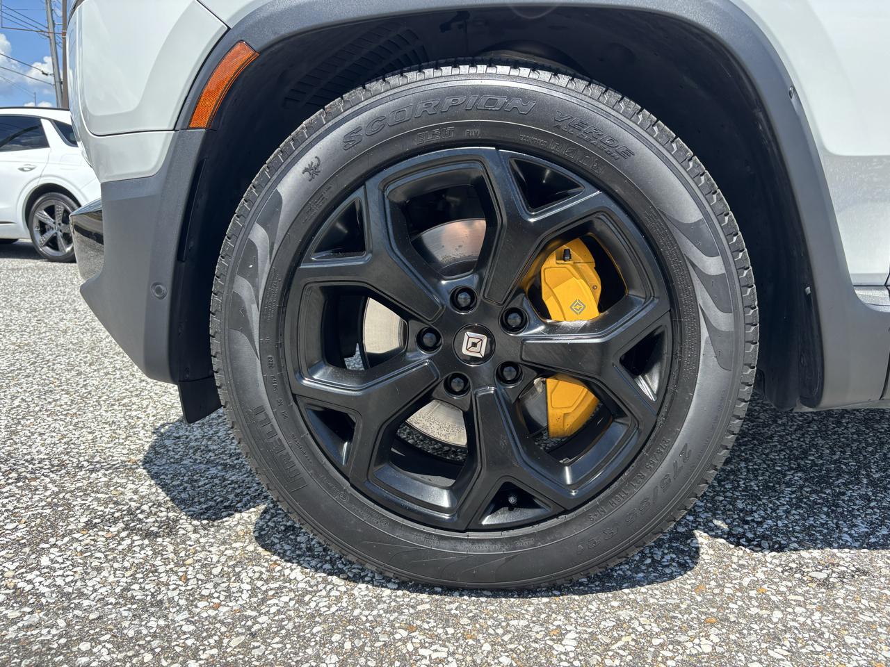 Rivian R1S Adventure Quad-Motor Large Pack 2024