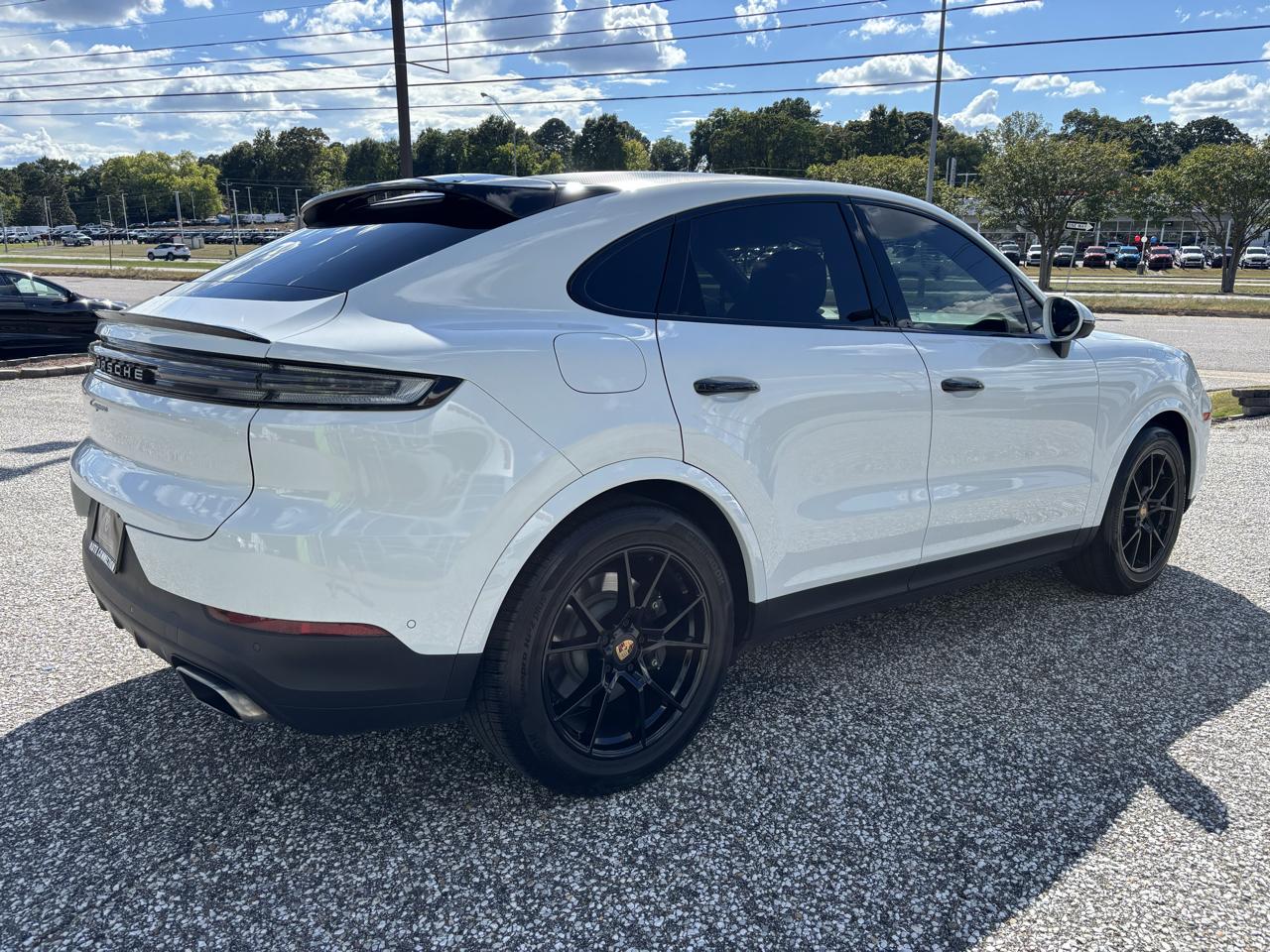 Porsche Cayenne Coupe AWD 2025