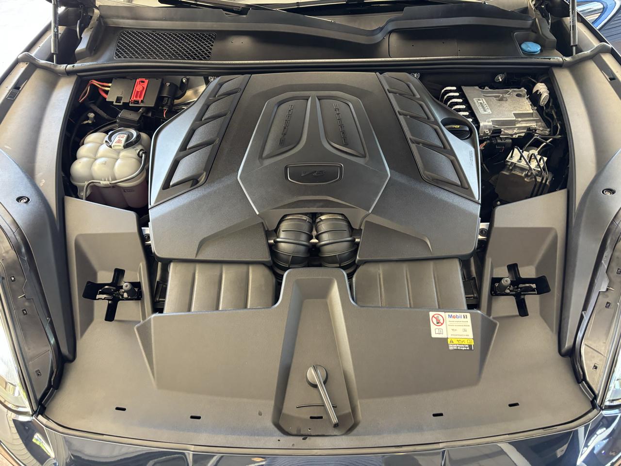 Porsche Cayenne S AWD 2024