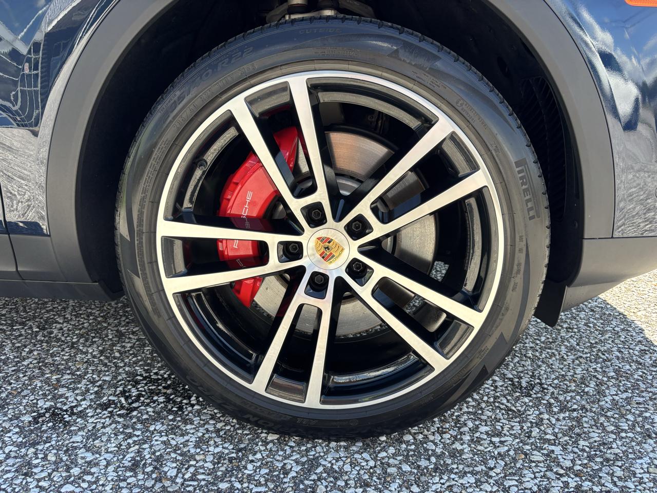 Porsche Cayenne S AWD 2024