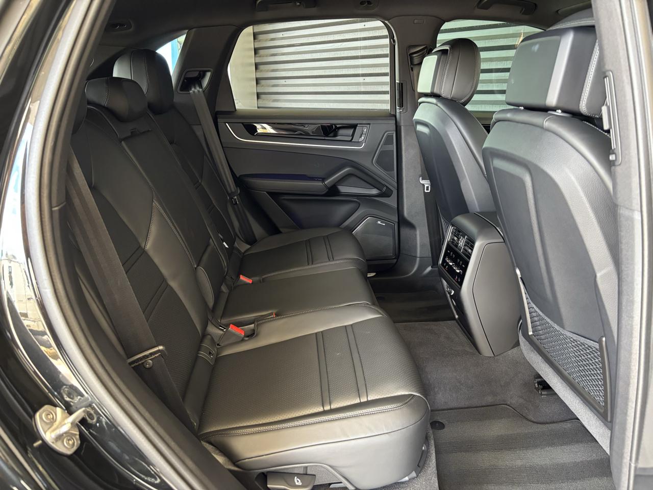 Porsche Cayenne S AWD 2025