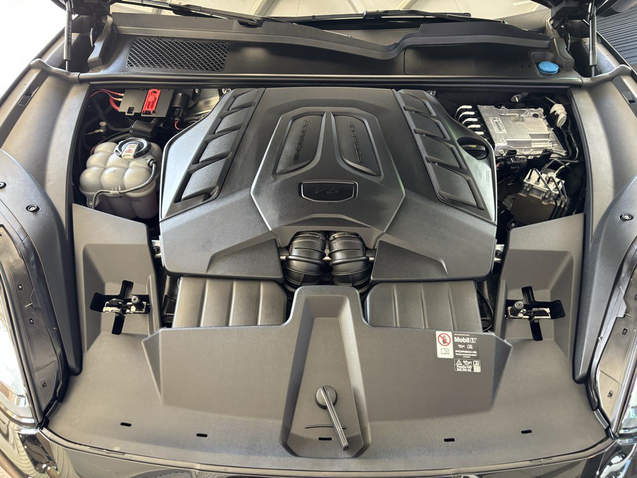 Porsche Cayenne S AWD 2025