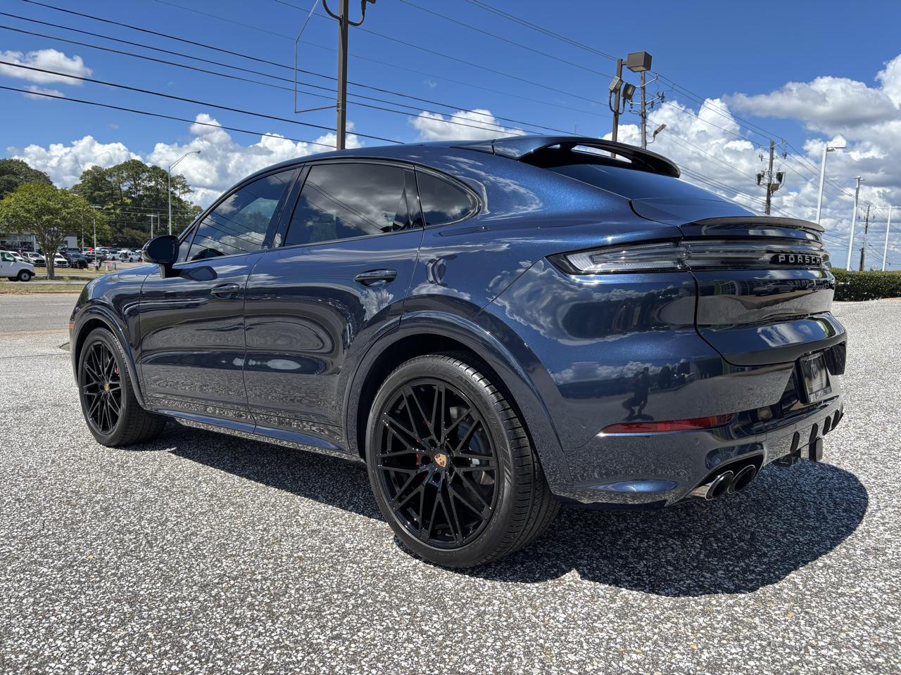 Porsche Cayenne S Coupe AWD 2025
