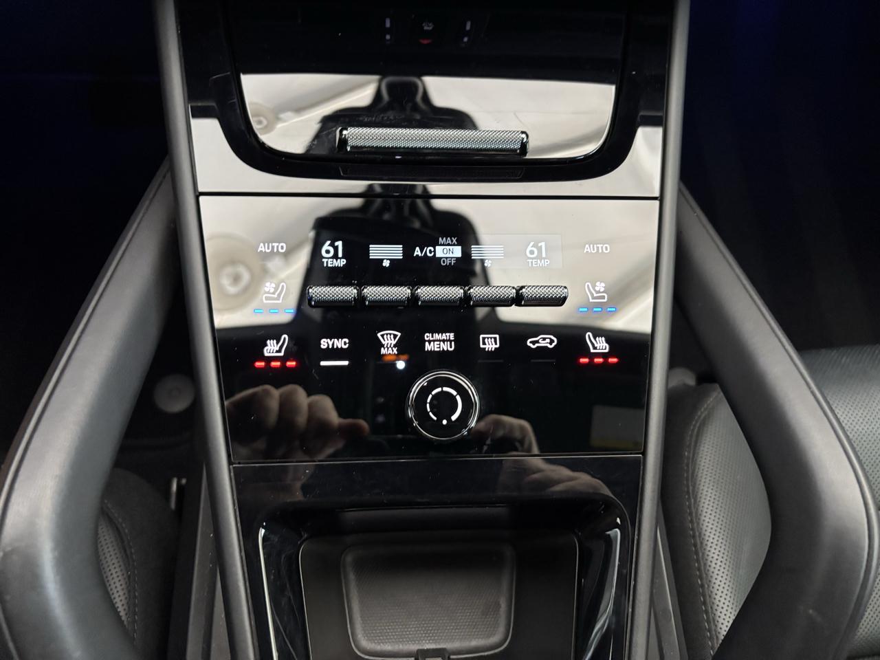 Porsche Cayenne S Coupe AWD 2025