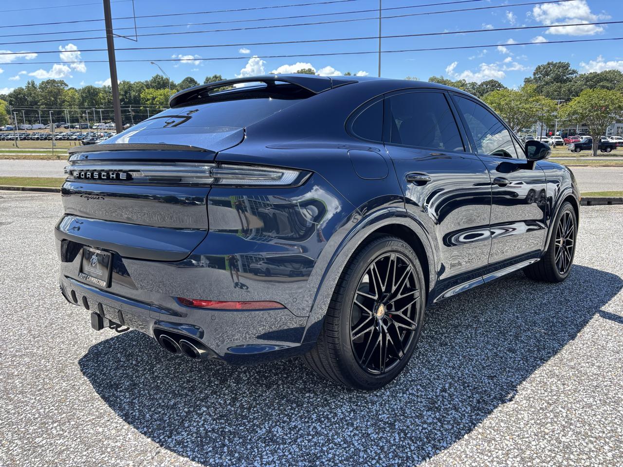 Porsche Cayenne S Coupe AWD 2025