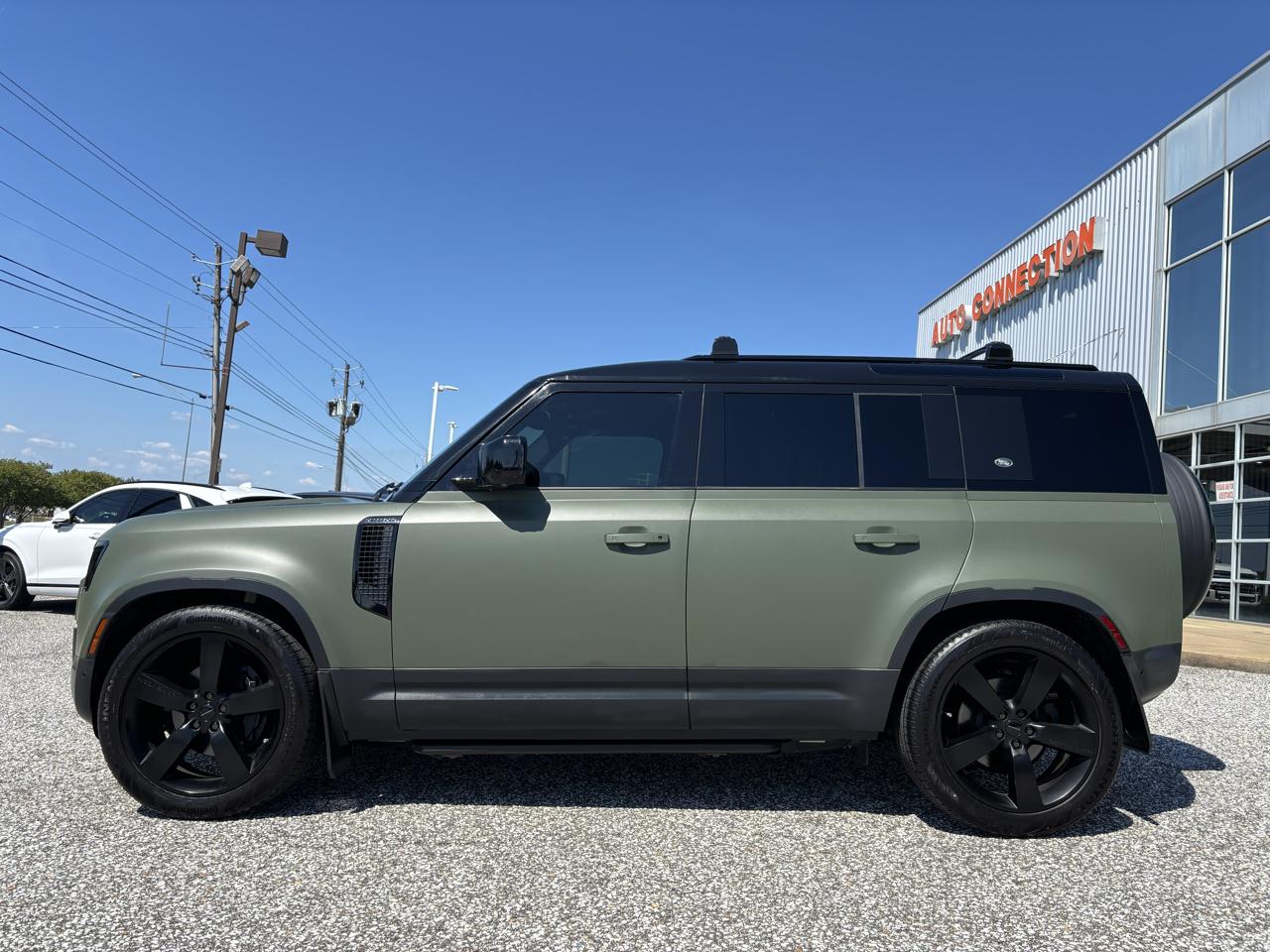 Land Rover Defender photo 44