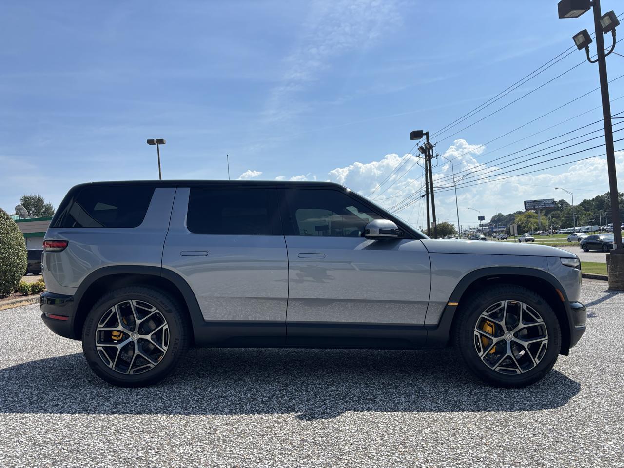Rivian R2 Performance AWD 2027
