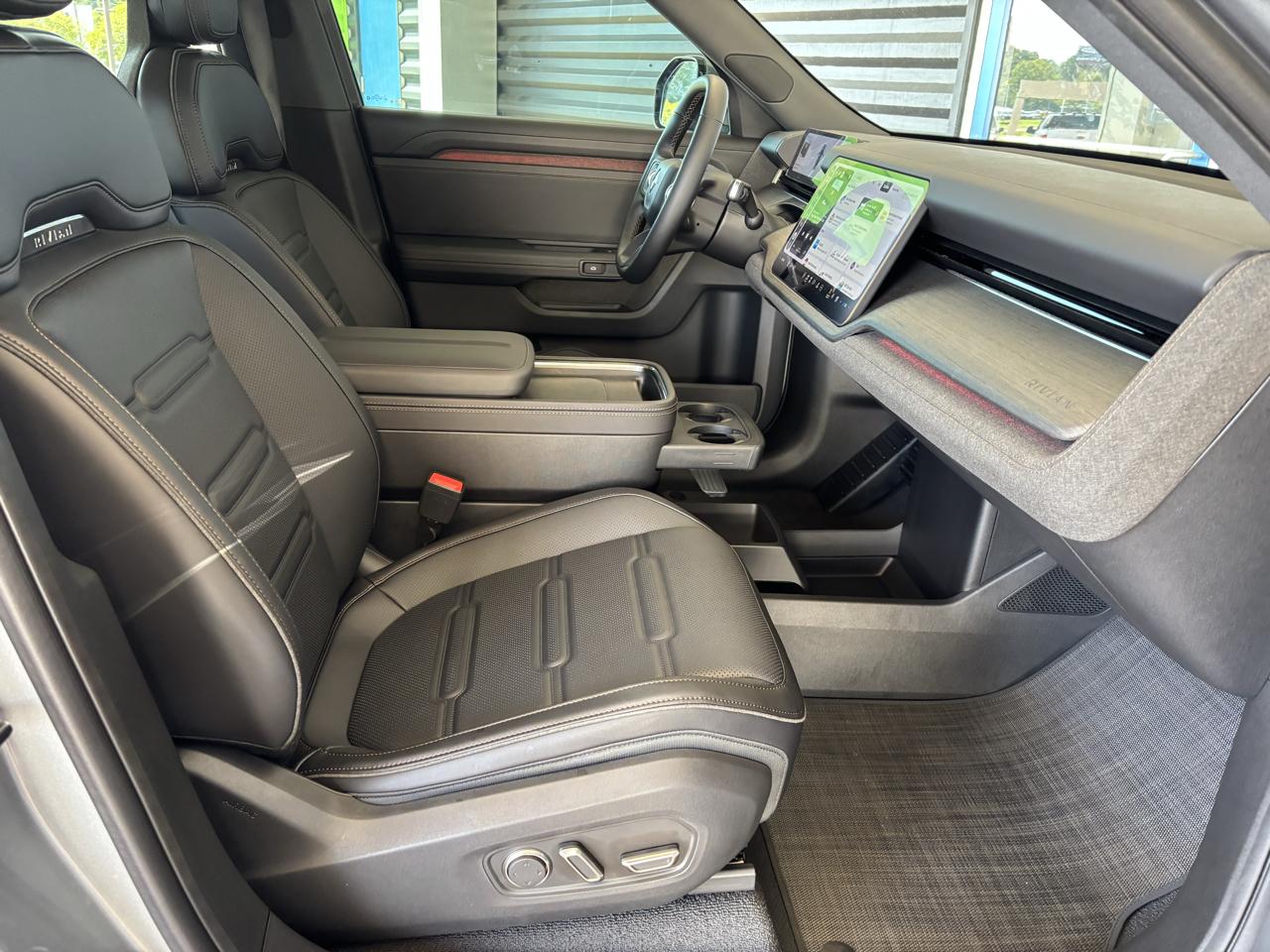 Rivian R2 Performance AWD 2027
