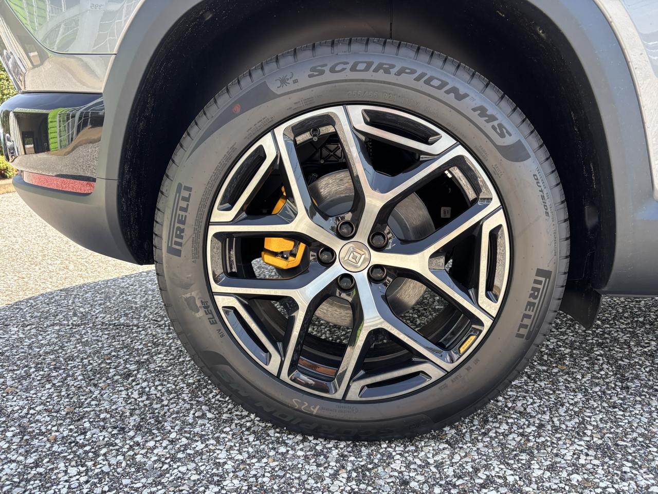 Rivian R2 Performance AWD 2027