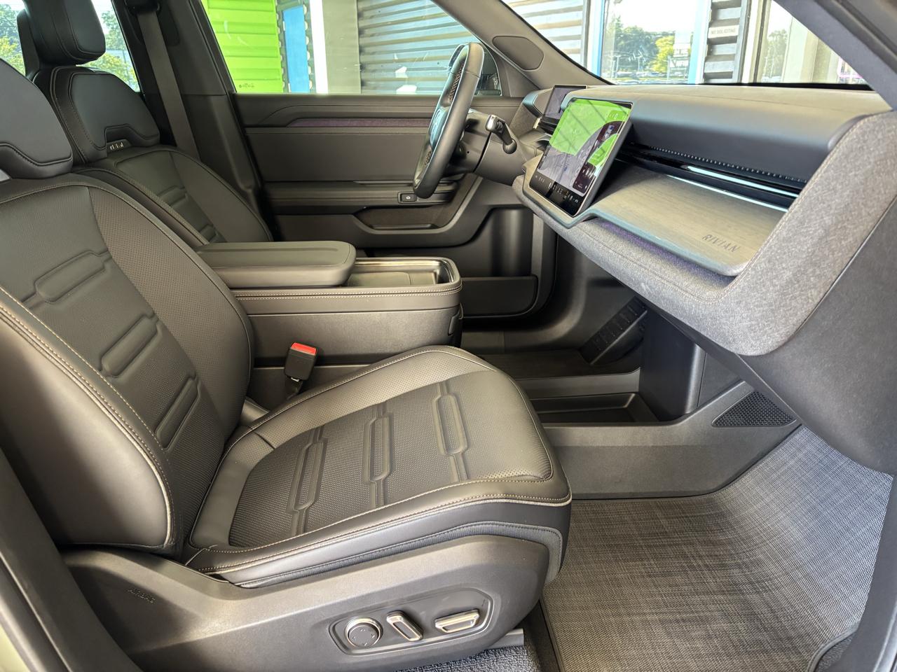Rivian R2 Performance AWD 2027