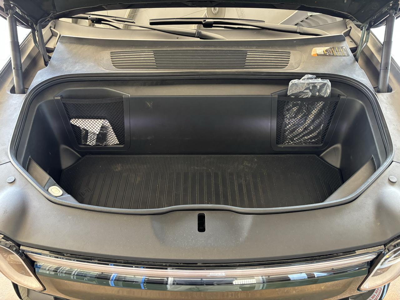 Rivian R1S Adventure Dual-Motor Standard Pack 2025