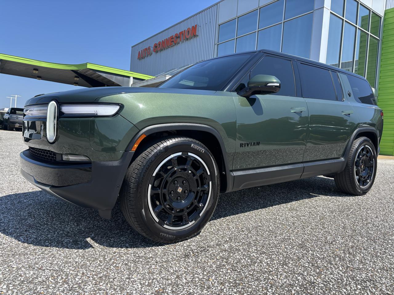 Rivian R1S Adventure Dual-Motor Standard Pack 2025