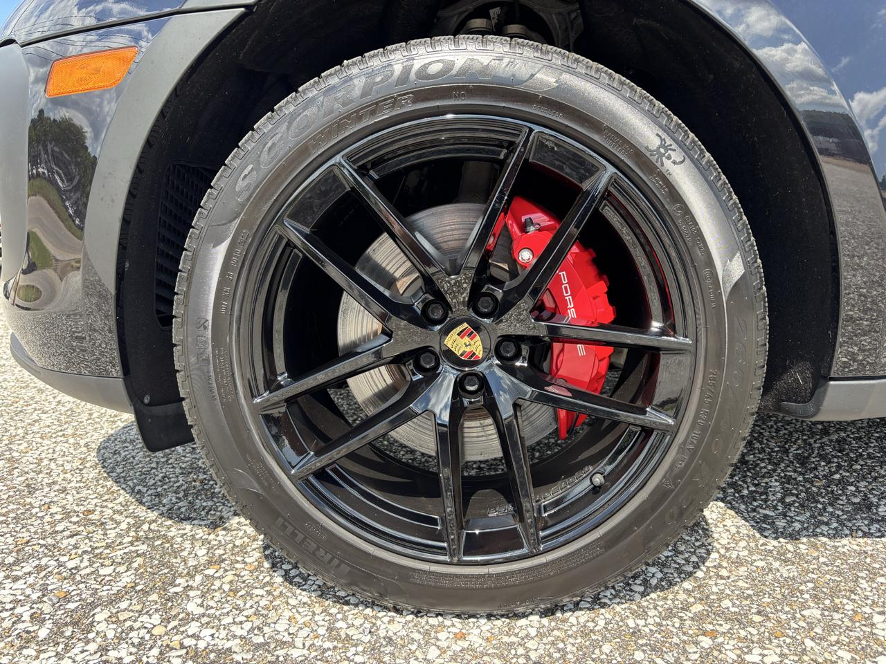 Porsche Macan photo 32