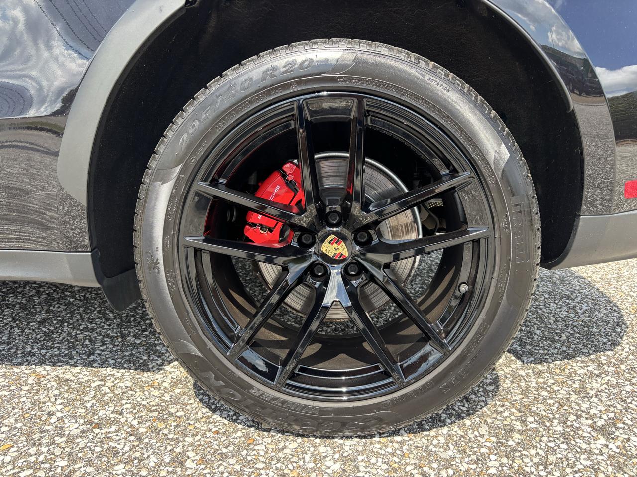 Porsche Macan photo 33