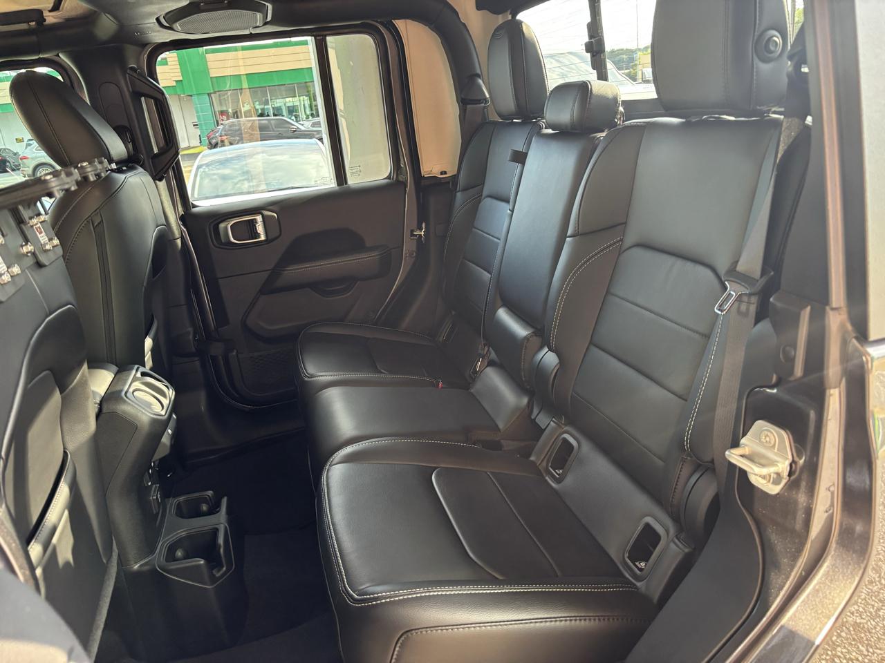 Jeep Gladiator Overland 4x4 *Ltd Avail* 2023