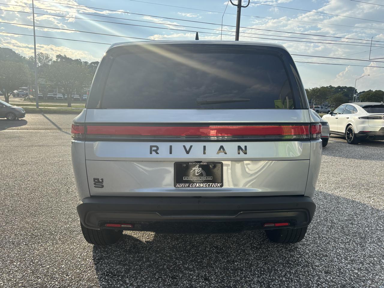 Rivian R1S Adventure Performance Dual-Motor Max Pack 2025