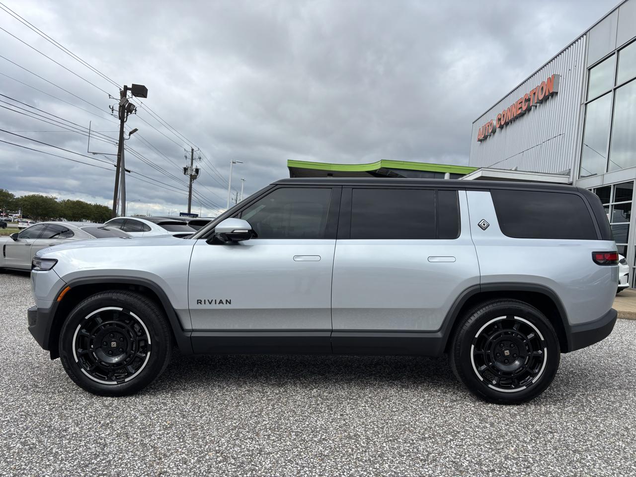 Rivian R1S Adventure Performance Dual-Motor Max Pack 2025