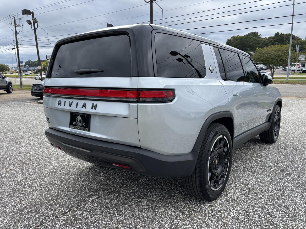 Rivian R1S Adventure Performance Dual-Motor Max Pack 2025