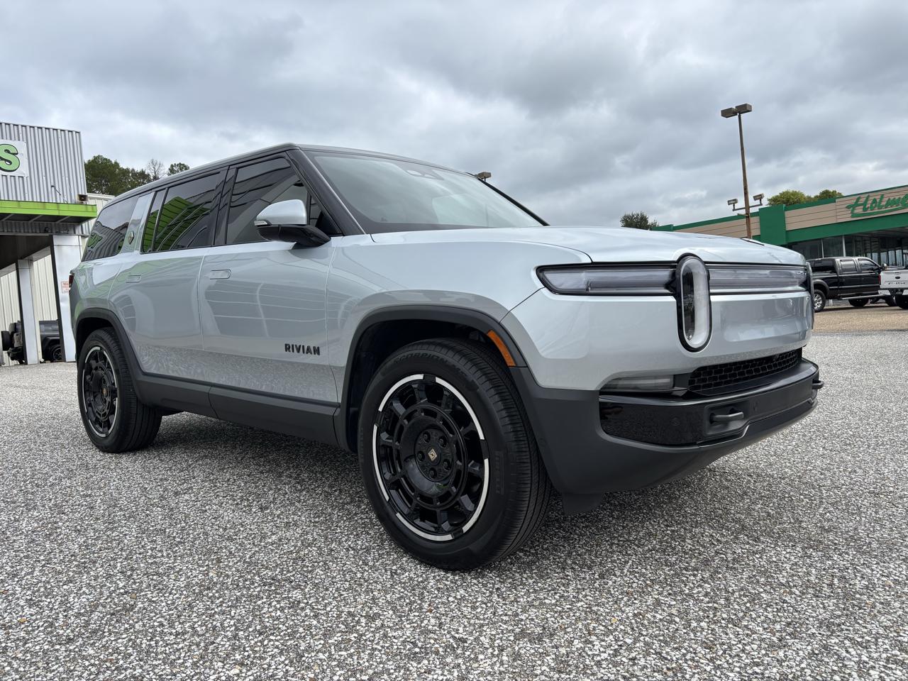 Rivian R1S Adventure Performance Dual-Motor Max Pack 2025