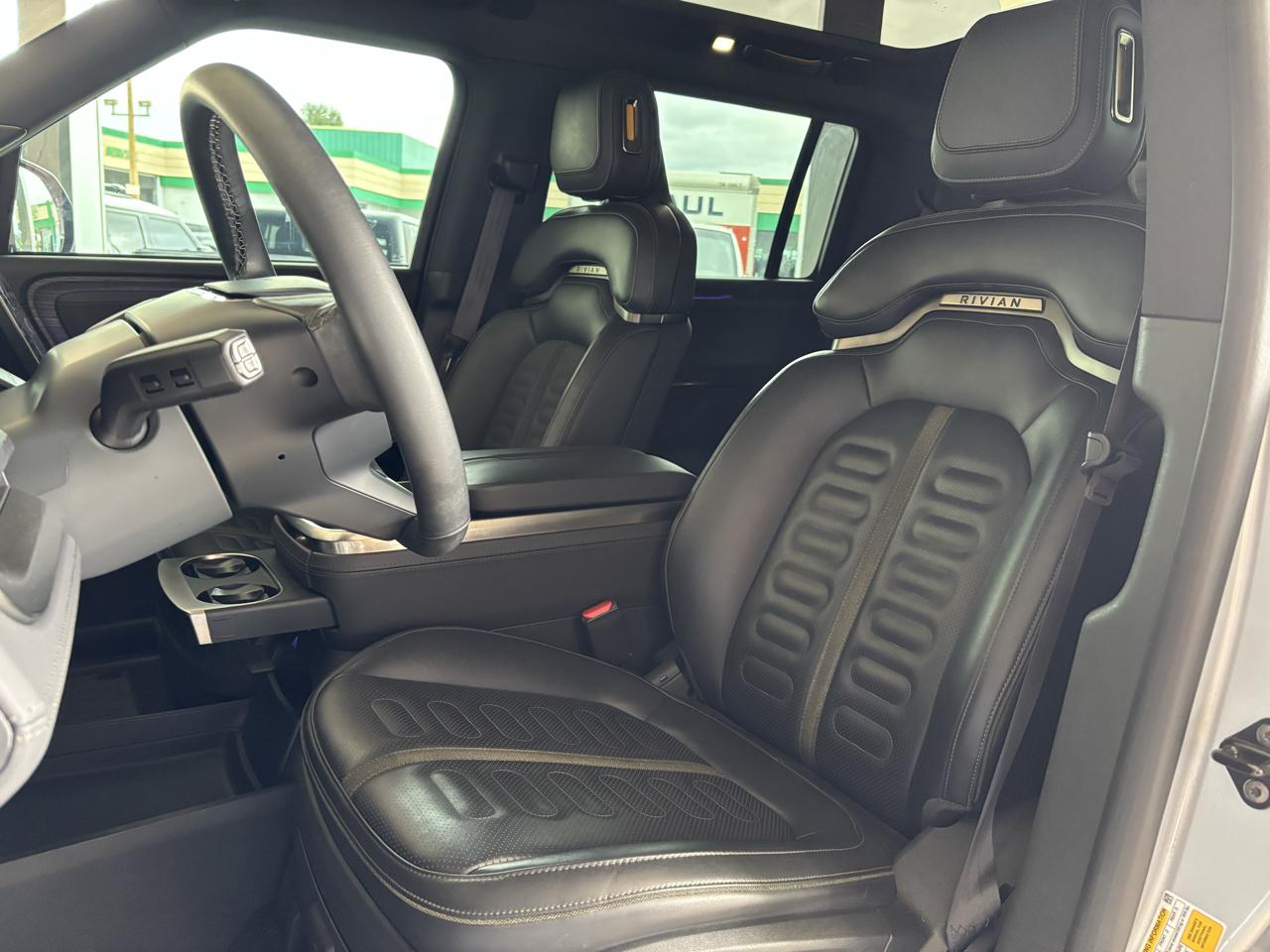 Rivian R1S Adventure Performance Dual-Motor Max Pack 2025