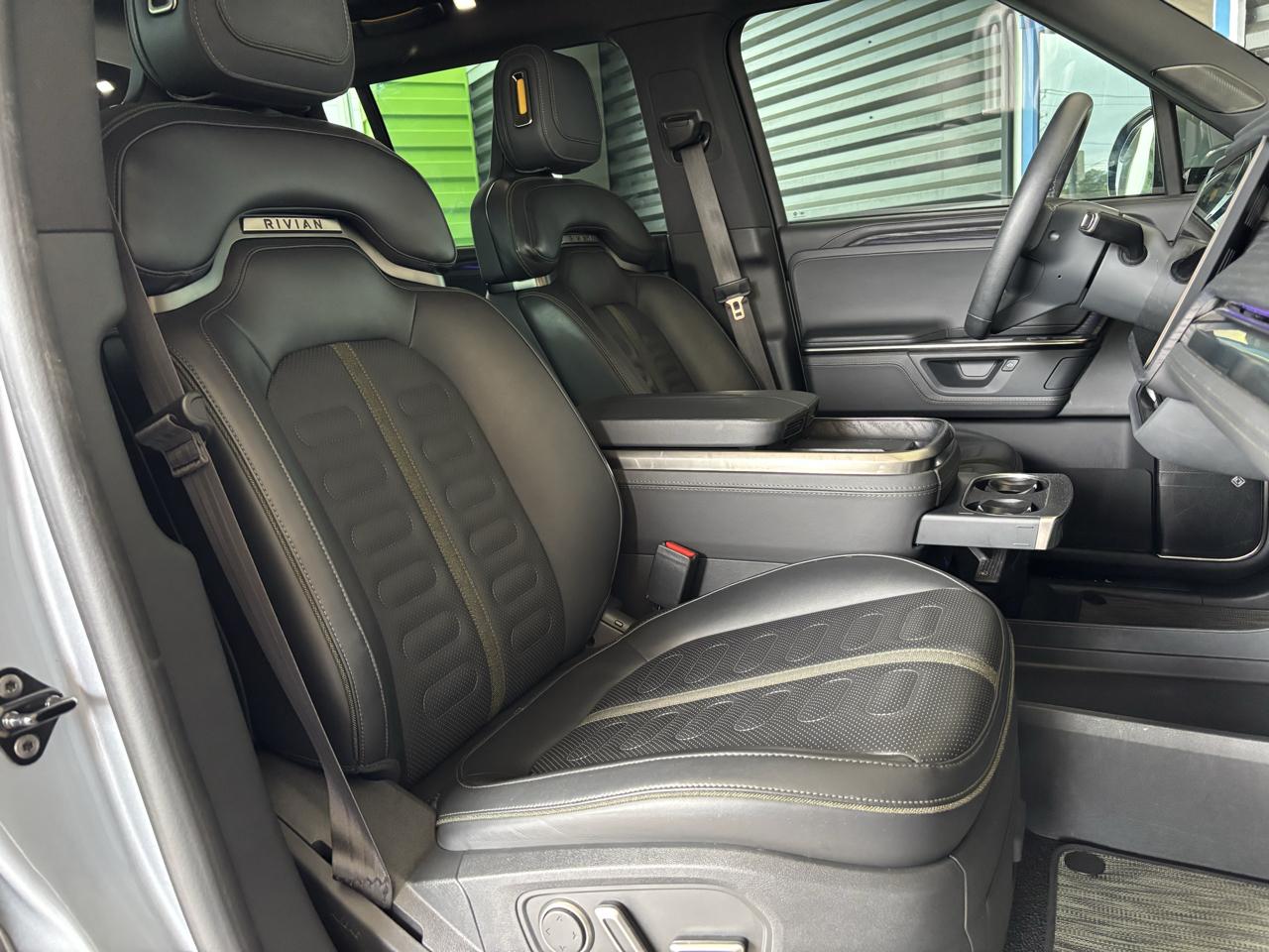 Rivian R1S Adventure Performance Dual-Motor Max Pack 2025