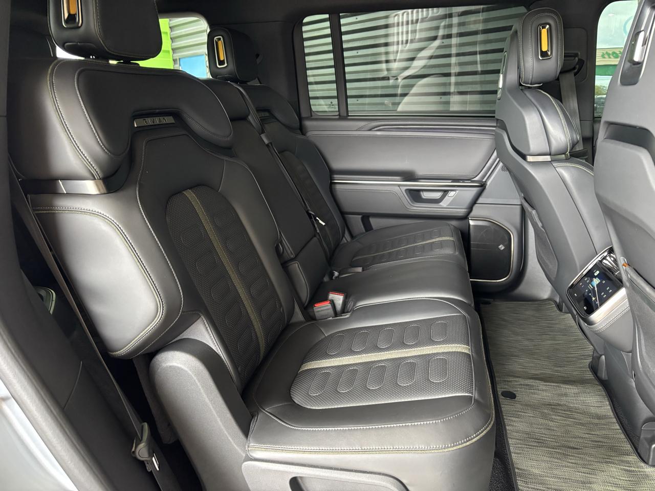 Rivian R1S Adventure Performance Dual-Motor Max Pack 2025