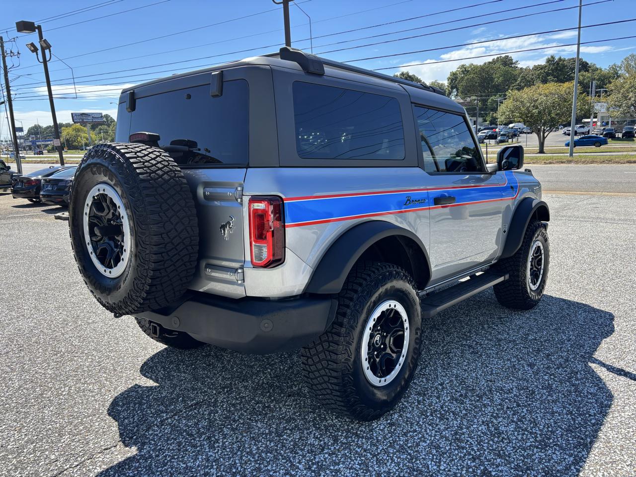 Ford Bronco photo 5