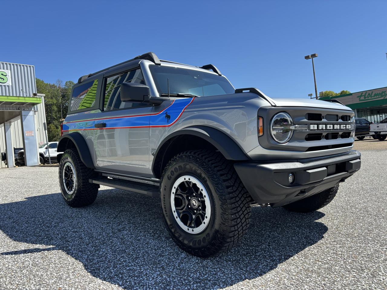 Ford Bronco photo 7