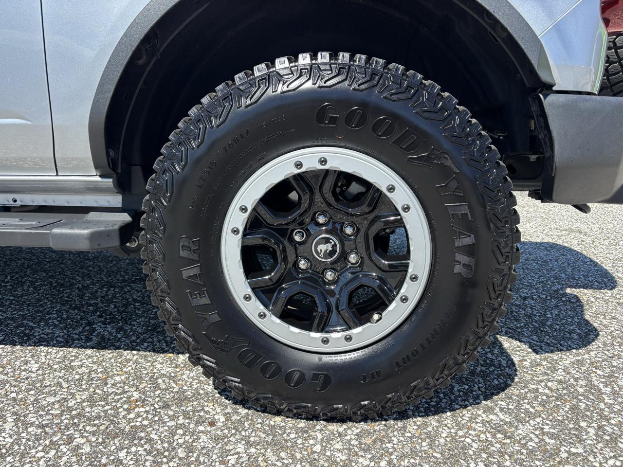 Ford Bronco photo 26