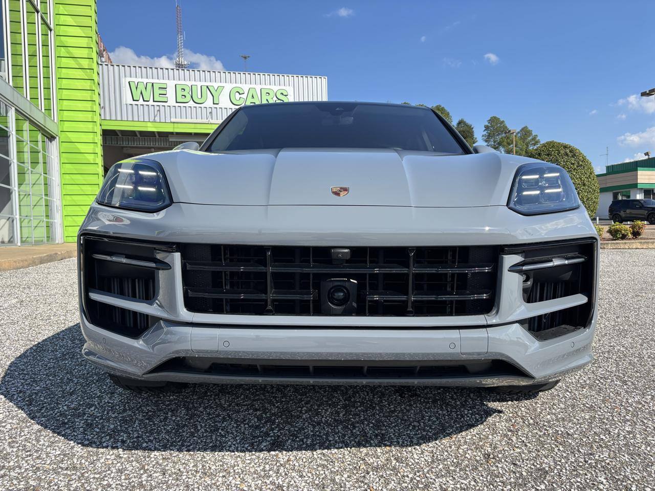 Porsche Cayenne GTS Coupe AWD 2025