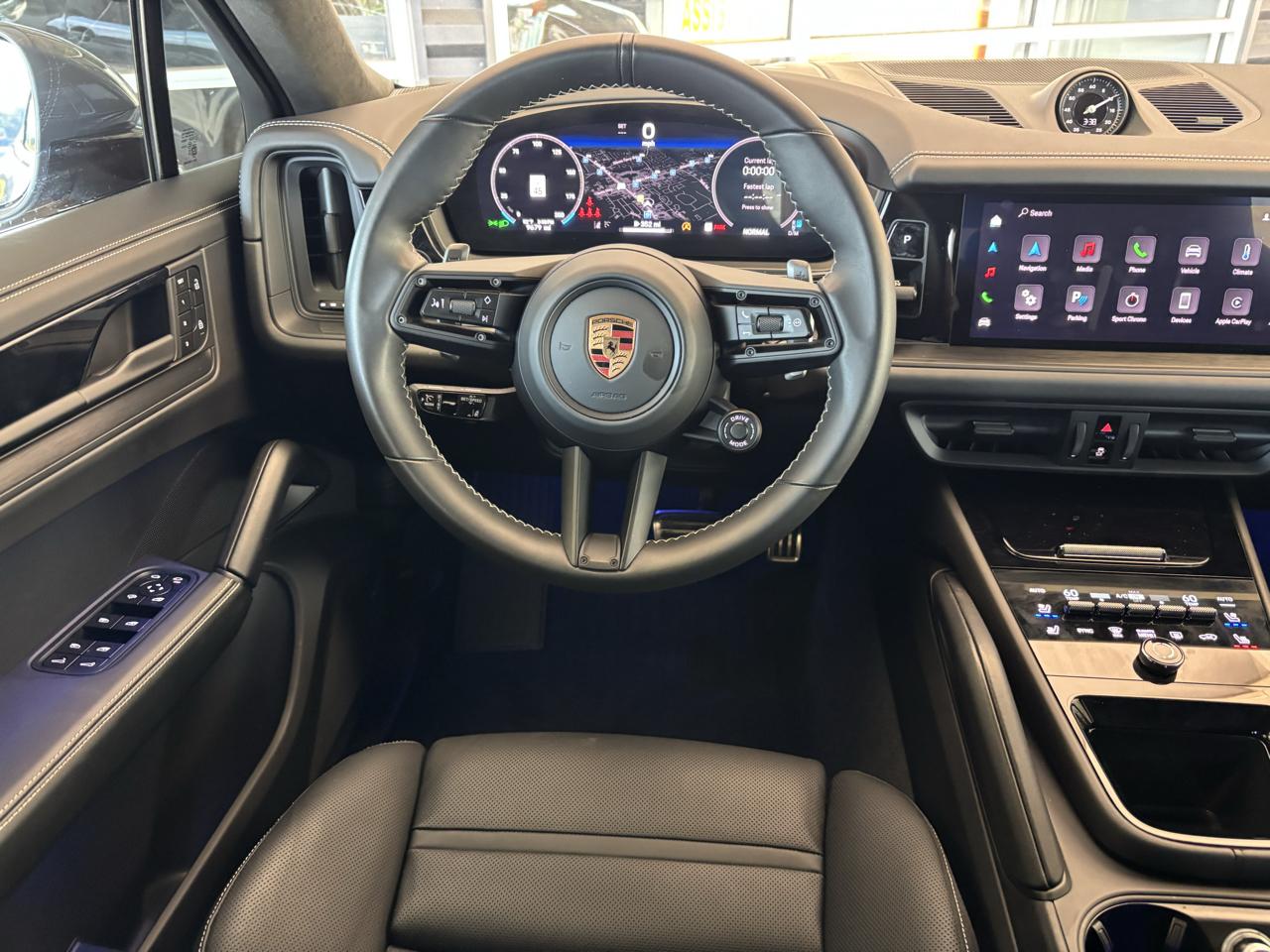 Porsche Cayenne GTS Coupe AWD 2025