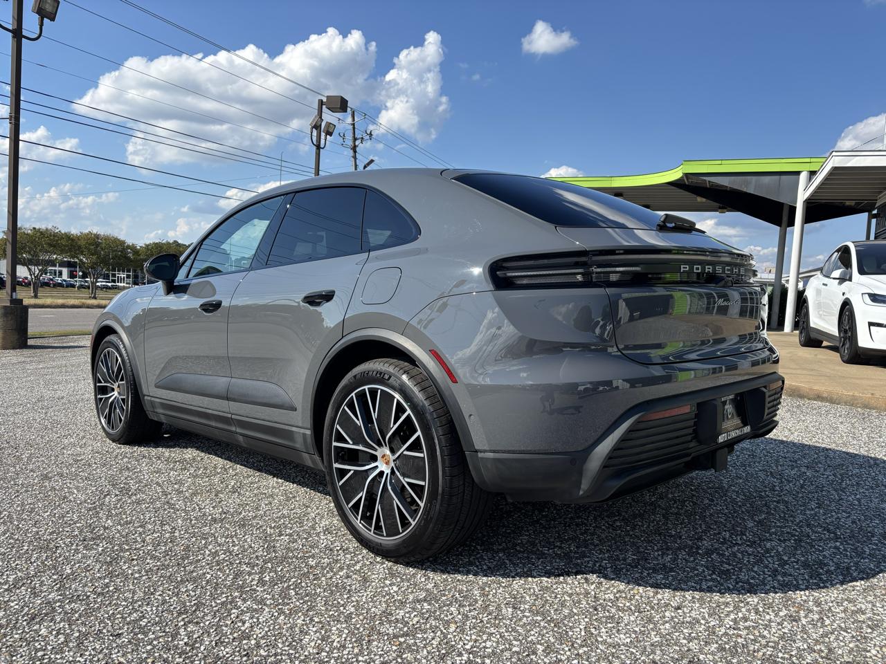 Porsche Macan Electric 4 AWD 2025