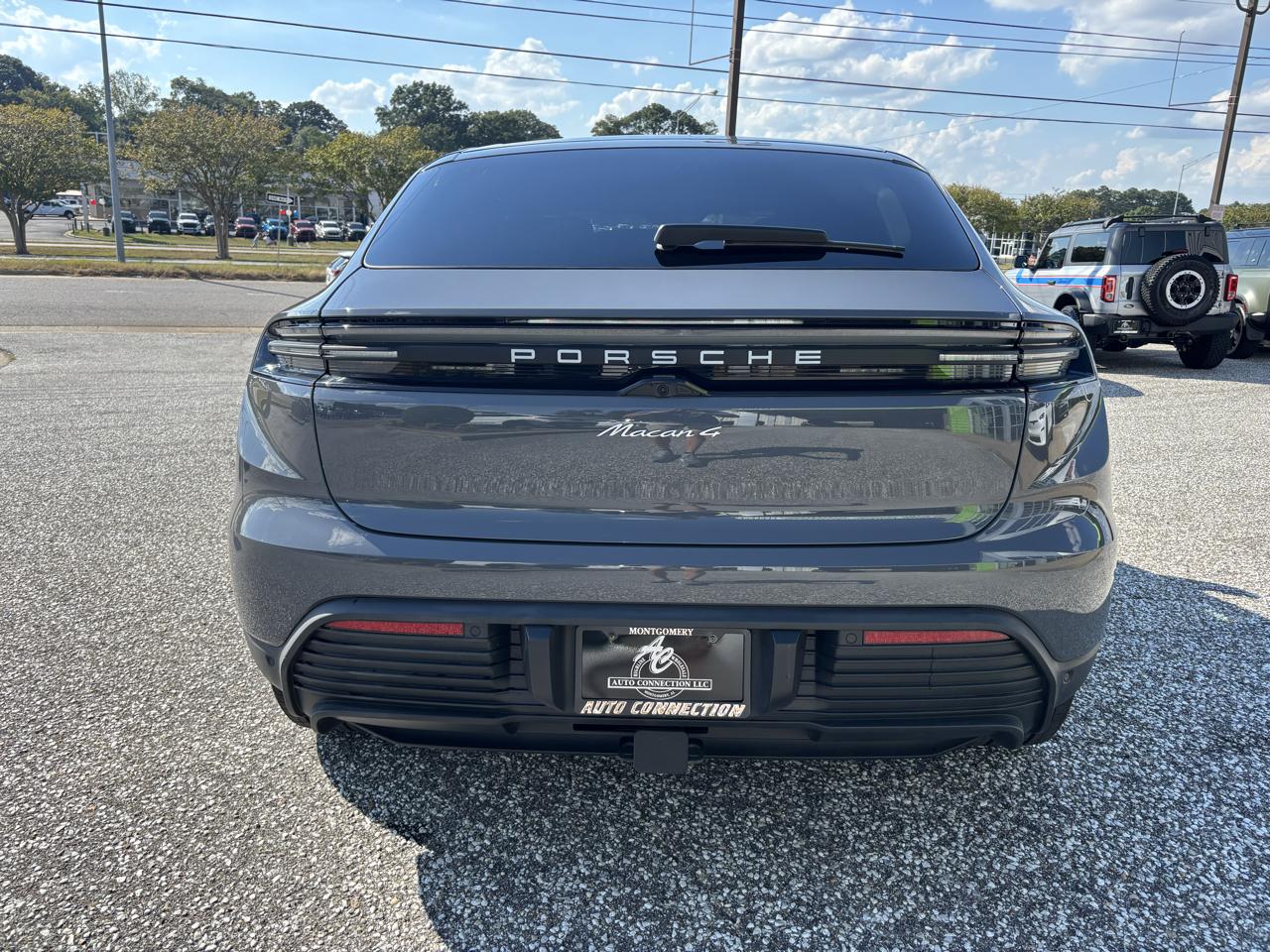Porsche Macan Electric 4 AWD 2025
