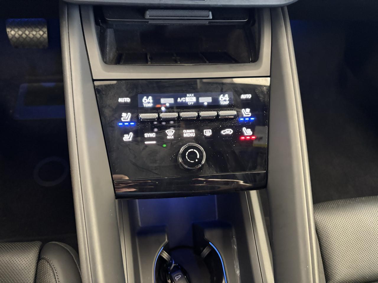 Porsche Macan Electric 4 AWD 2025