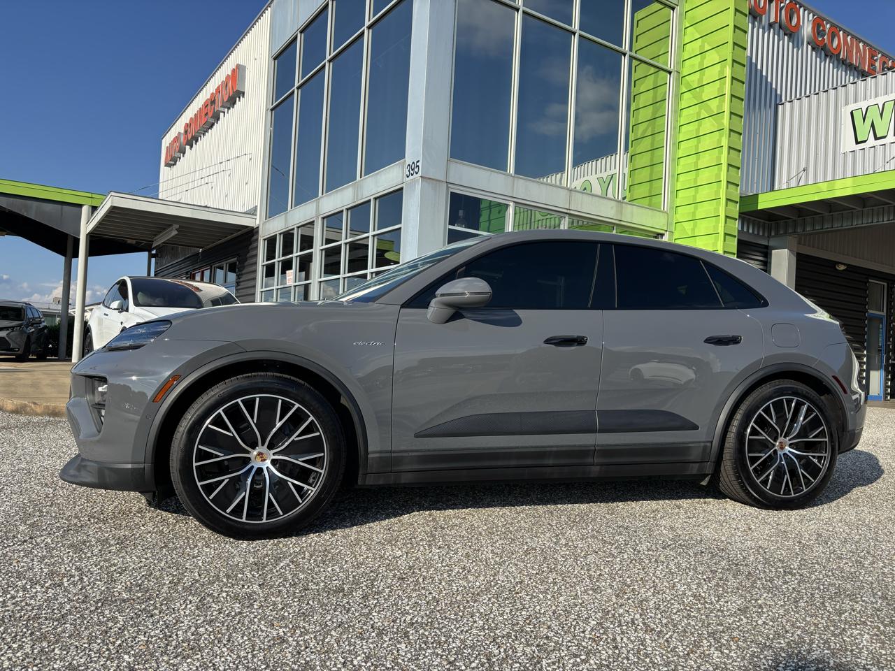Porsche Macan Electric 4 AWD 2025
