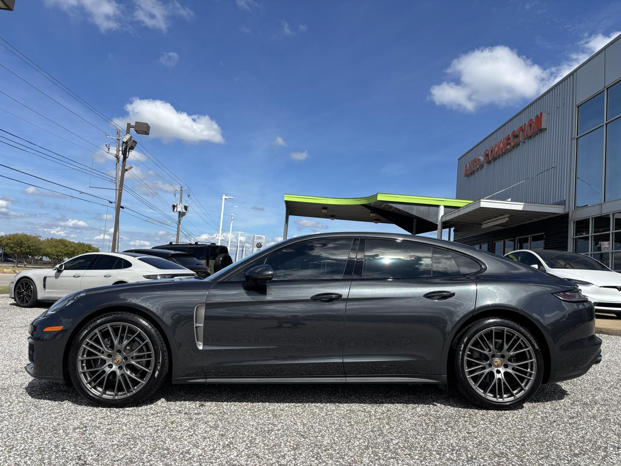 Porsche Panamera 4 Platinum Edition AWD 2023