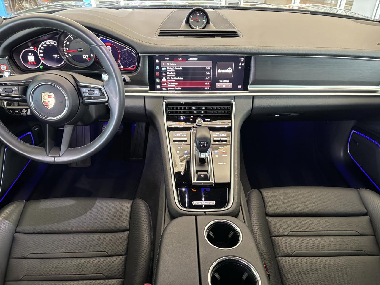 Porsche Panamera 4 Platinum Edition AWD 2023