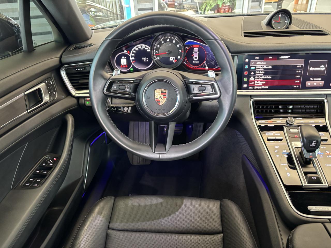 Porsche Panamera 4 Platinum Edition AWD 2023